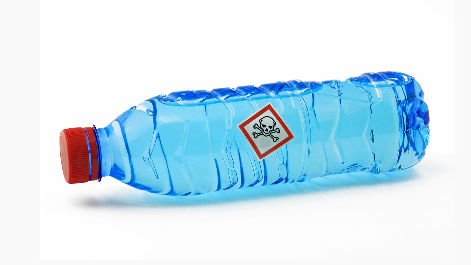 agua embotellada peligro